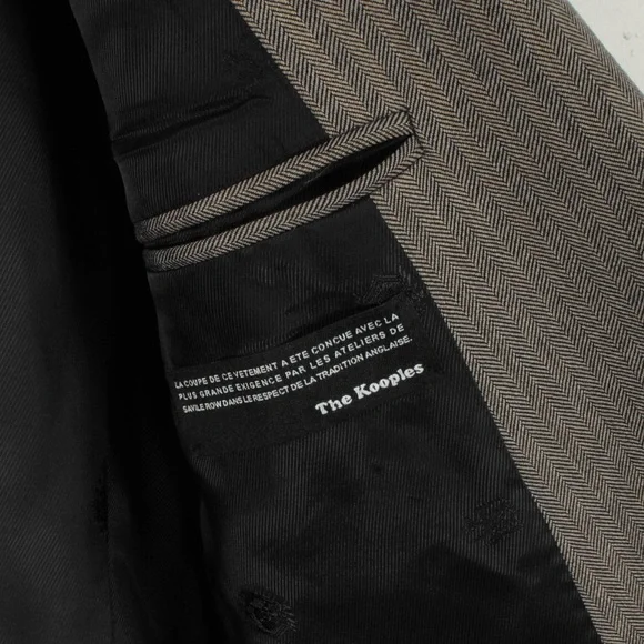 Classic Women's Brown Blazer - Picture 5 of 6